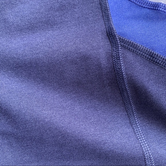 Old Navy Hi-Rise Color Block Shorts in Med Petite - Picture 5 of 9